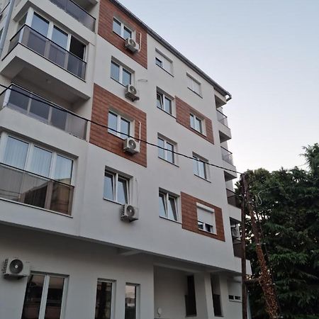 Lester Apartments Skopje Exterior foto
